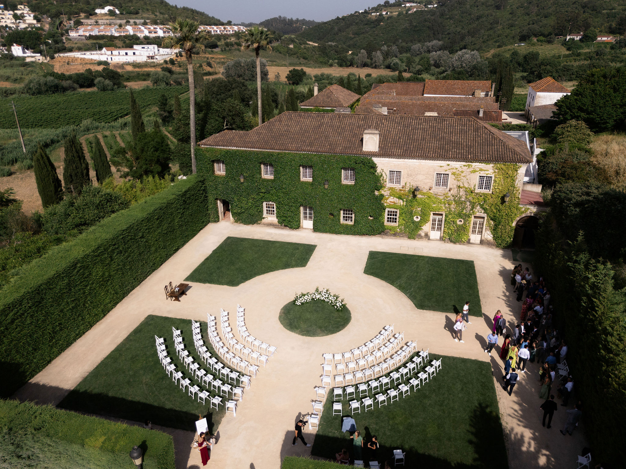 Outdoor wedding ceremony at Solar de Pancas near Lisbon, Portugal